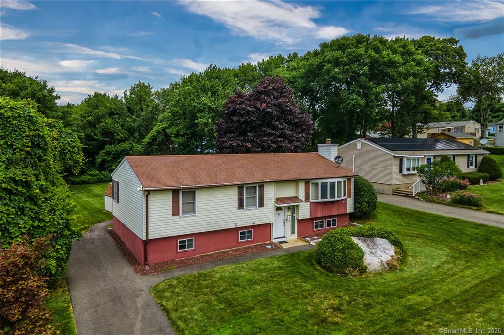 74 Deering Lane Waterbury CT 06706
