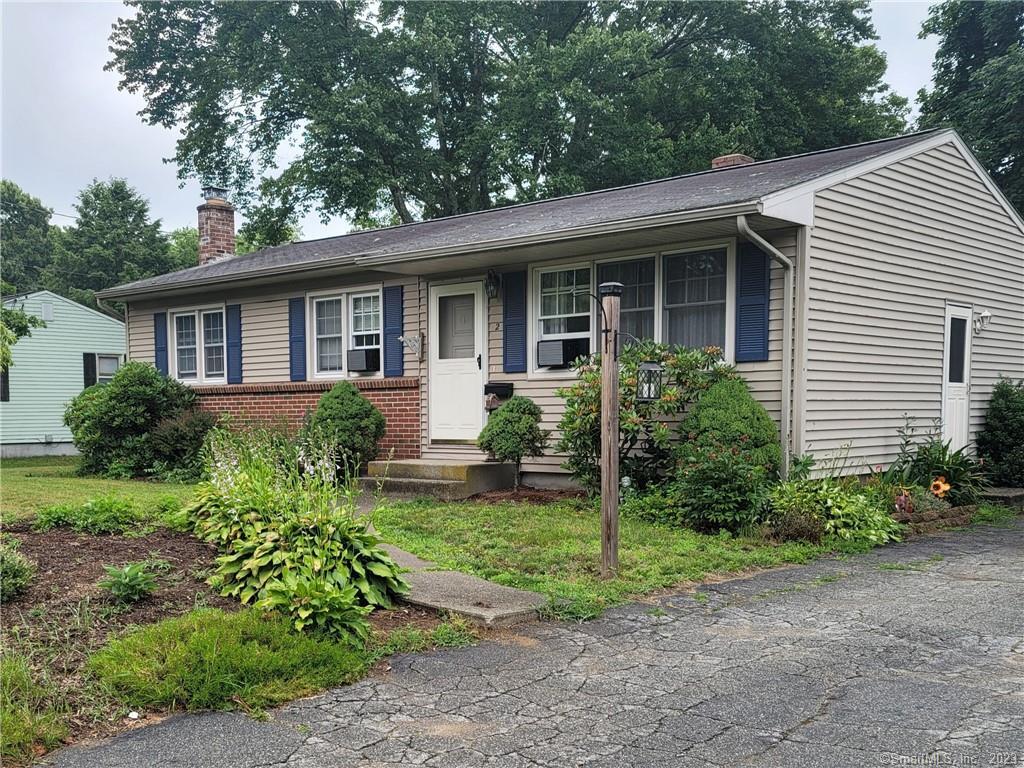2 Charles Street Plainfield CT 06374