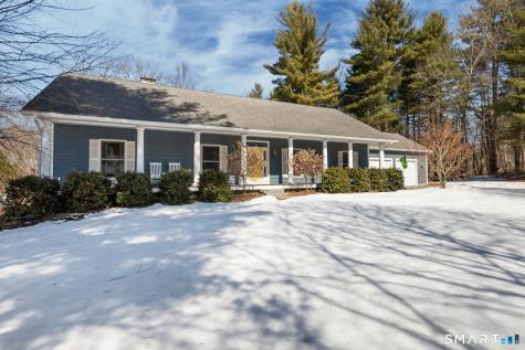 17 Blackwells Landing Brooklyn CT 06234