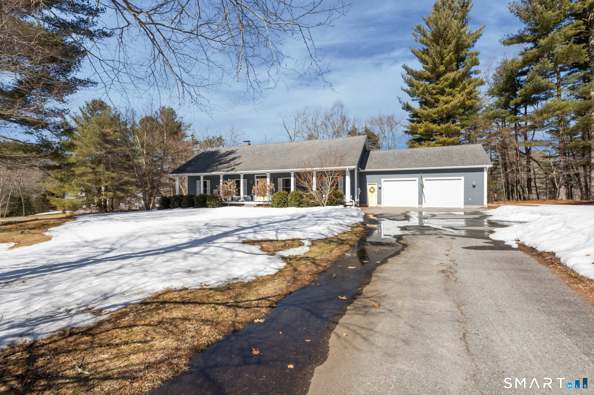 17 Blackwells Landing Brooklyn CT 06234