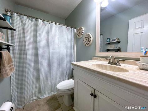 38 Wildflower Lane Middletown CT 06457