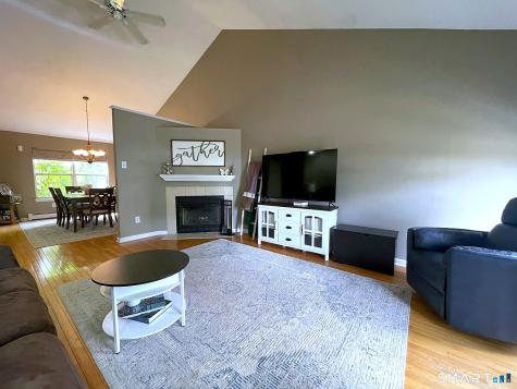 38 Wildflower Lane Middletown CT 06457