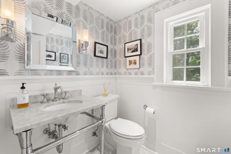 1123 Round Hill Road Fairfield CT 06824