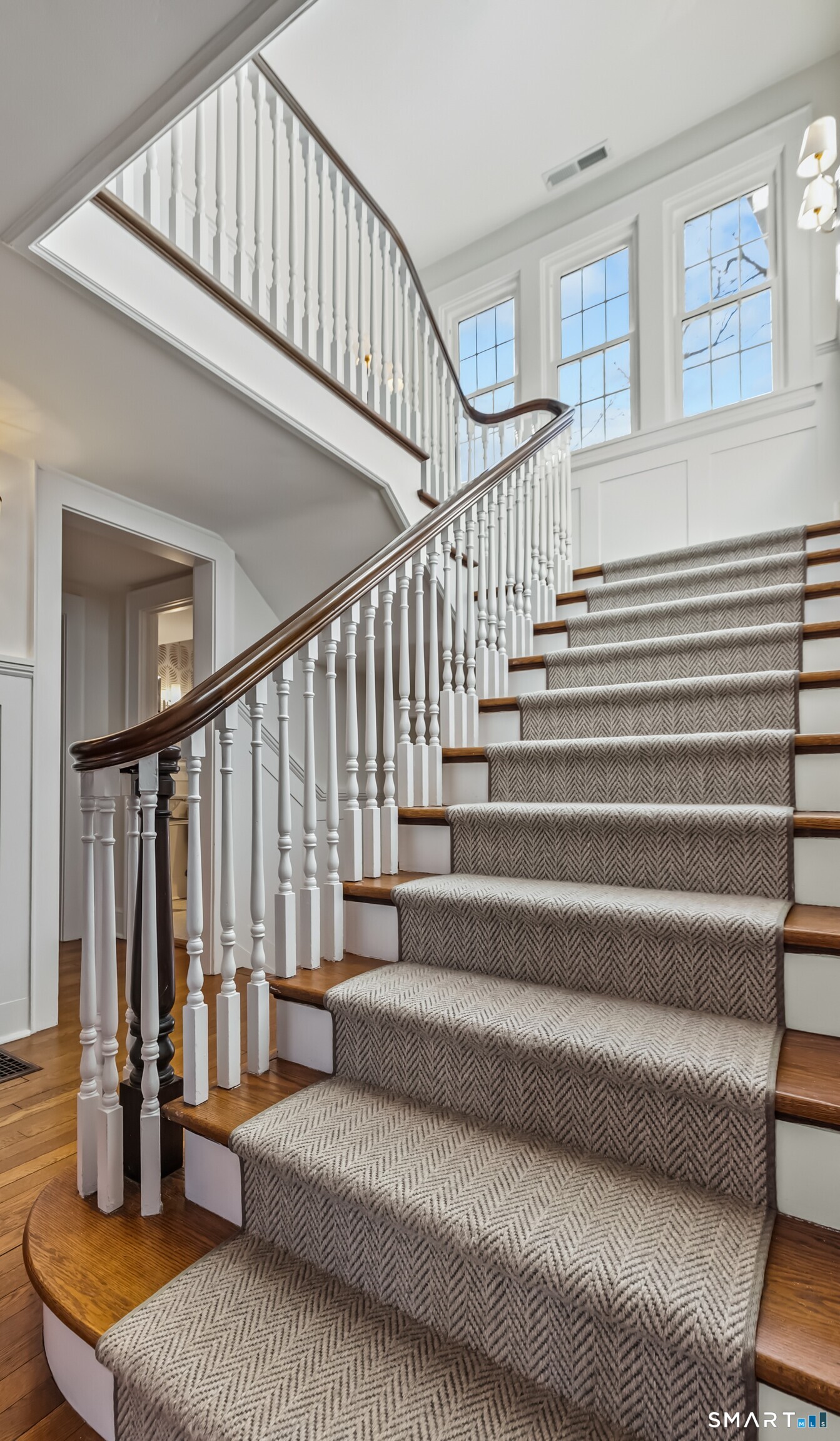 1123 Round Hill Road Fairfield CT 06824