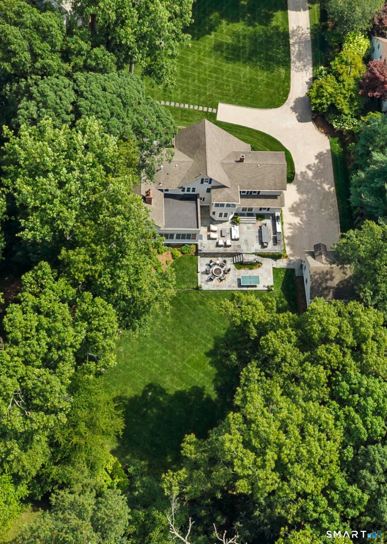 1123 Round Hill Road Fairfield CT 06824