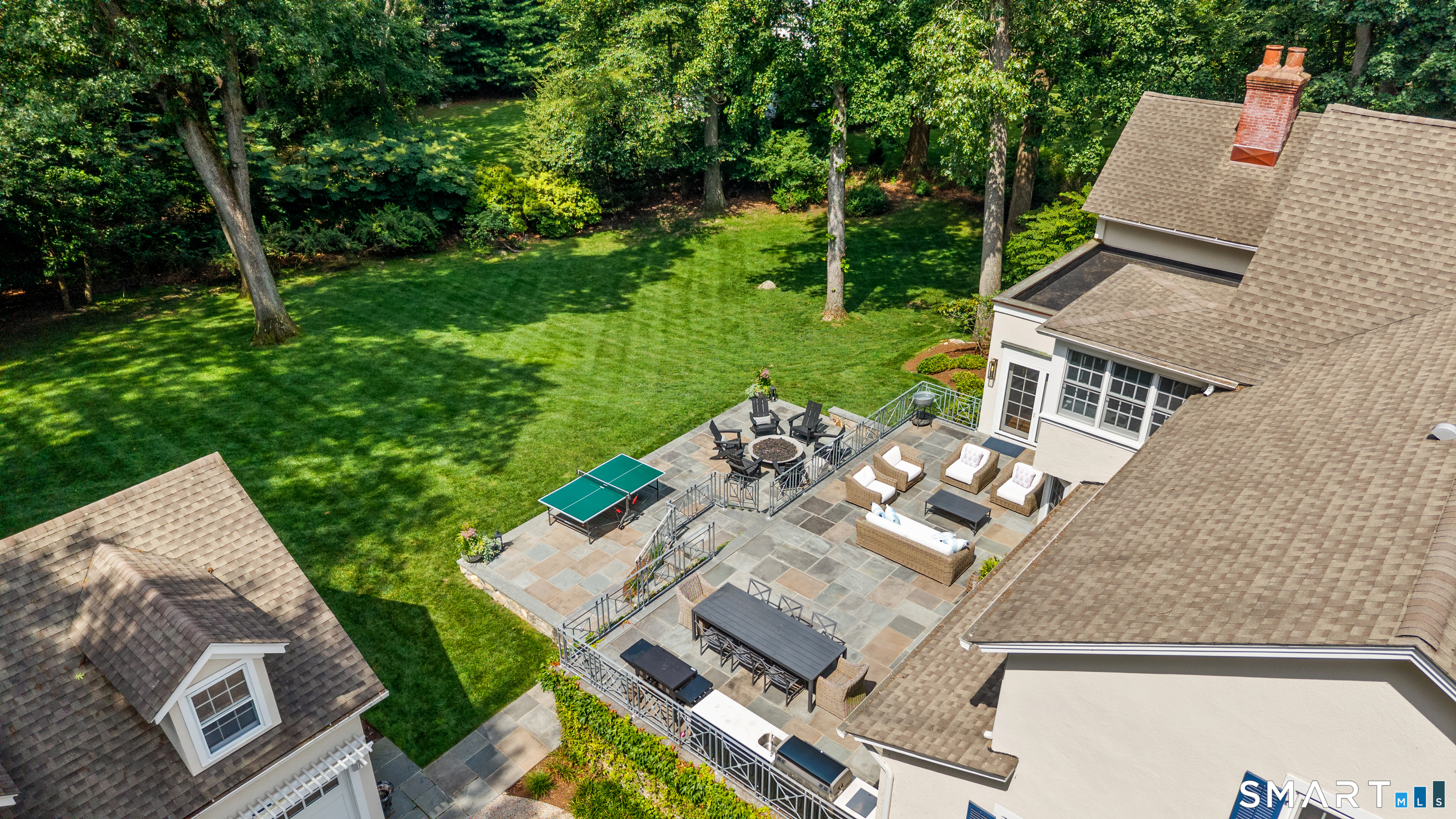 1123 Round Hill Road Fairfield CT 06824