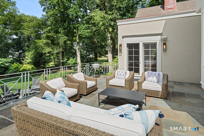1123 Round Hill Road Fairfield CT 06824