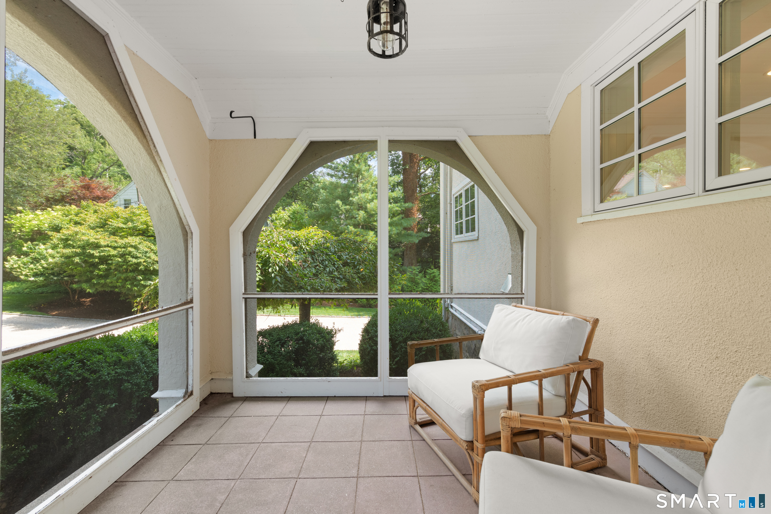 1123 Round Hill Road Fairfield CT 06824
