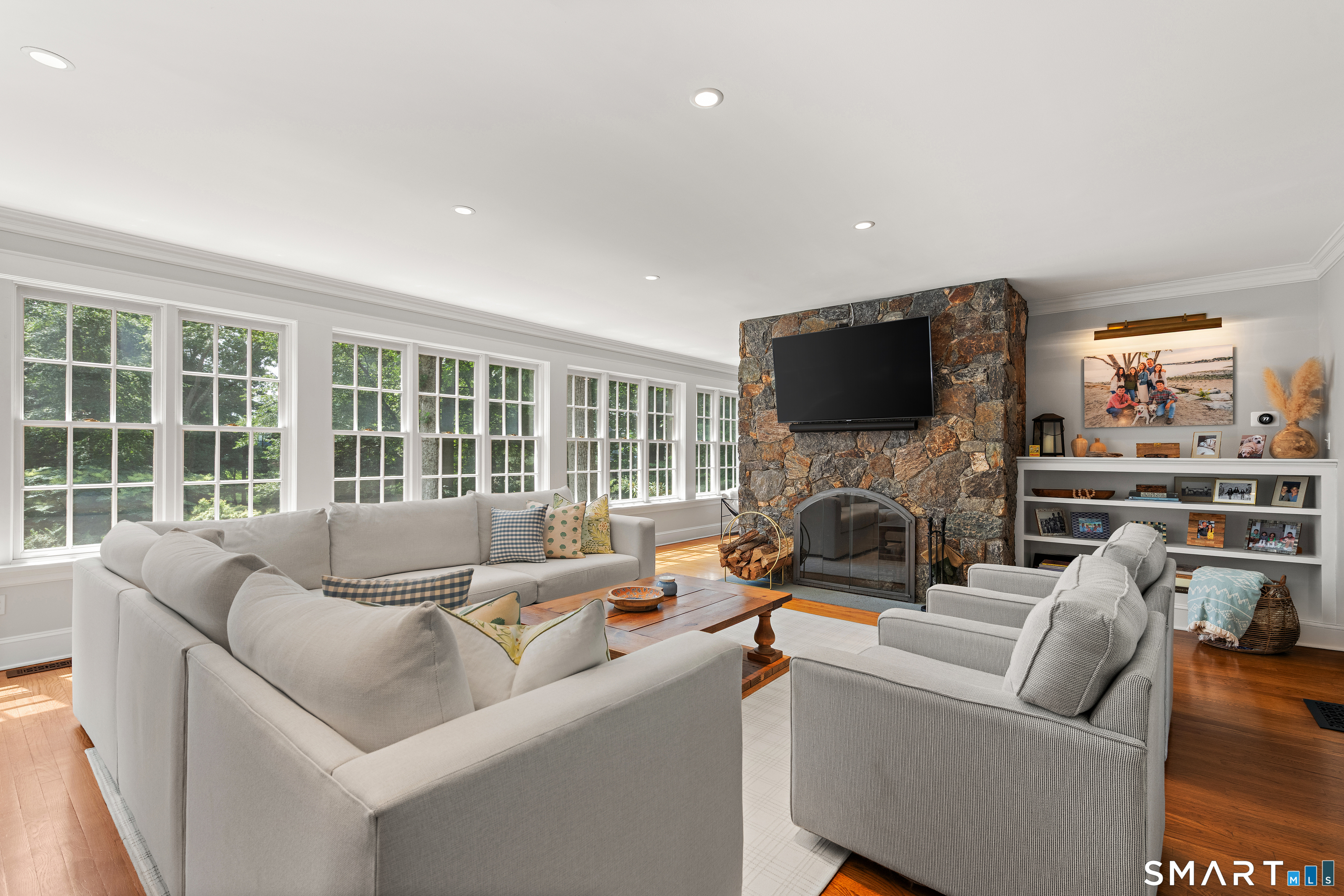 1123 Round Hill Road Fairfield CT 06824