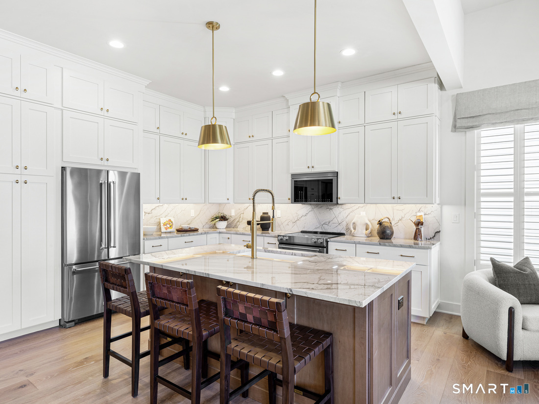 52 Holly Ridge Way Danbury CT 06810