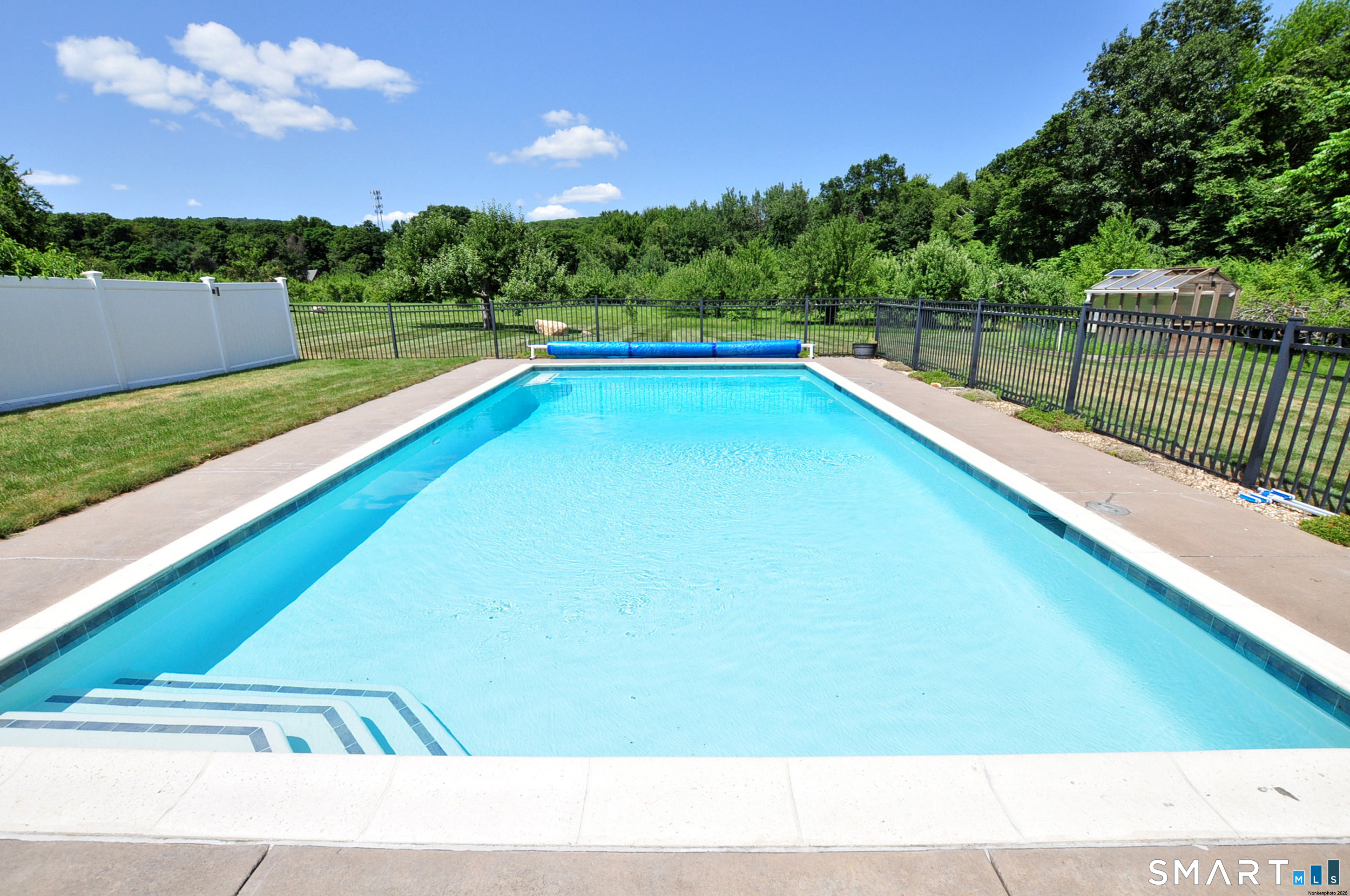 9 Appletree Lane Granby CT 06060
