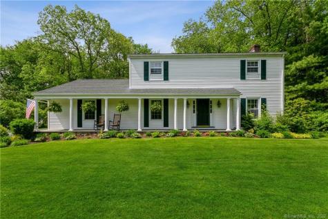 10 Elmcrest Drive Danbury CT 06811