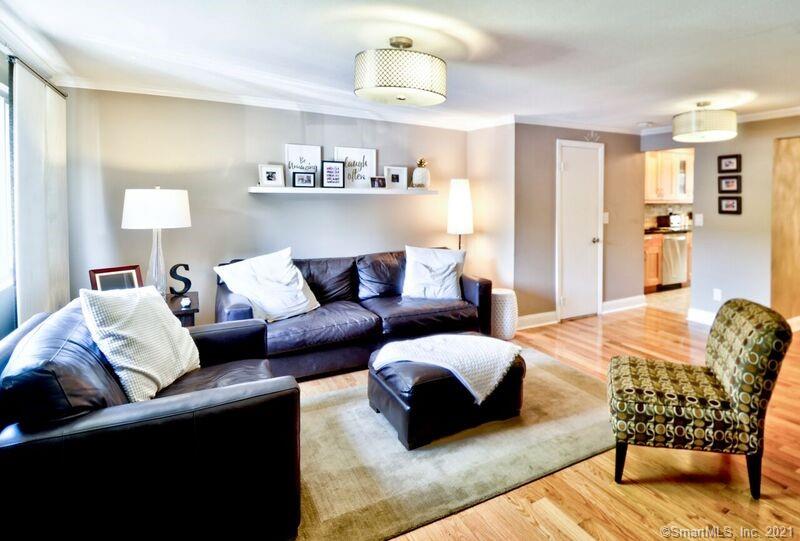 12 Barnstable Lane Stamford CT 06907