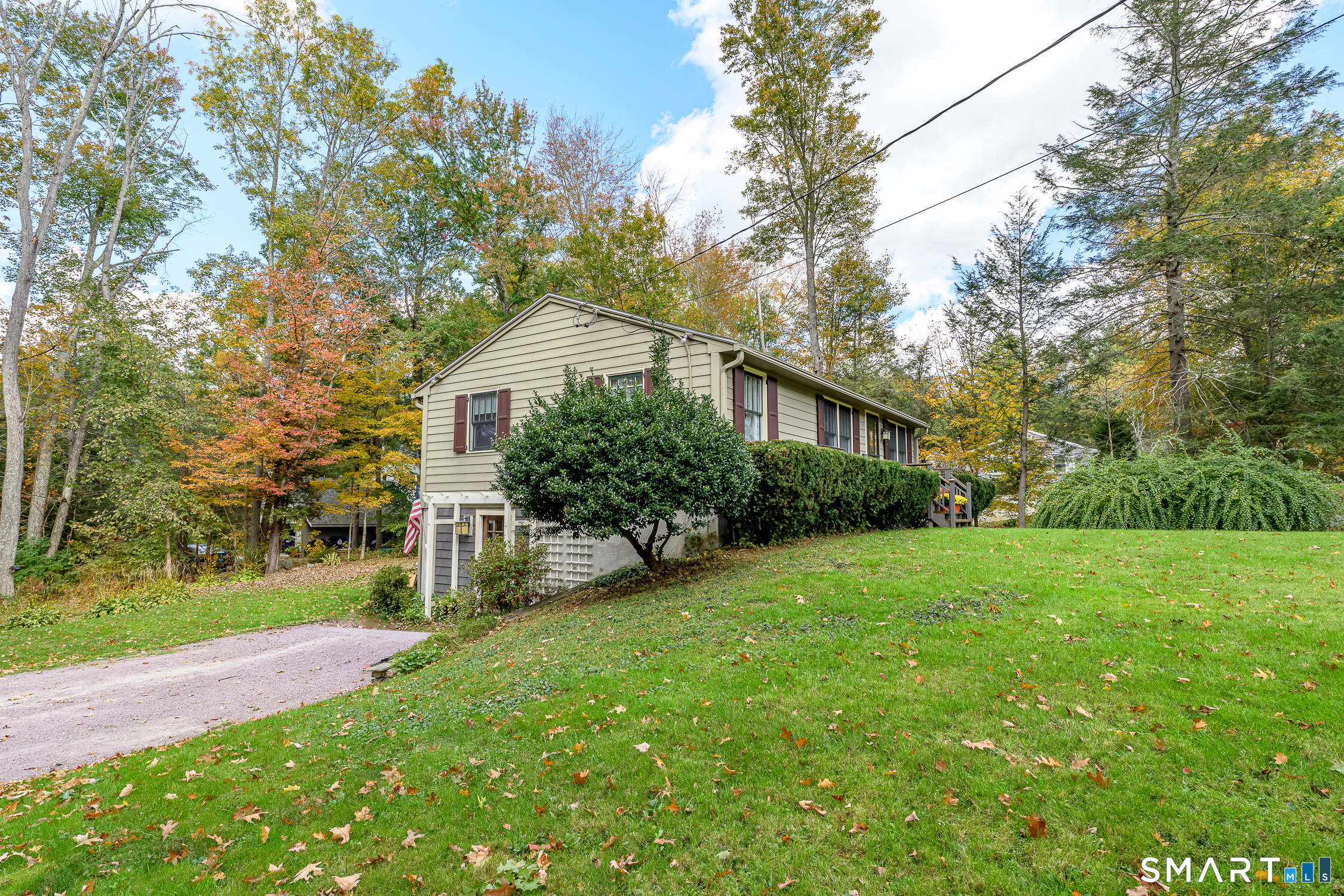 1629 Route 171 Woodstock CT 06282