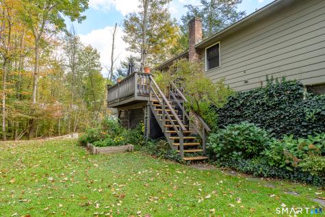 1629 Route 171 Woodstock CT 06282
