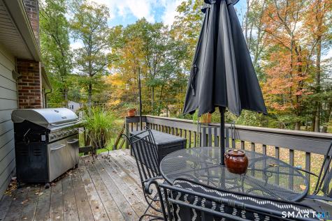 1629 Route 171 Woodstock CT 06282