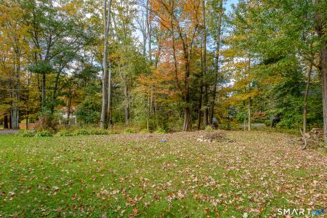 1629 Route 171 Woodstock CT 06282