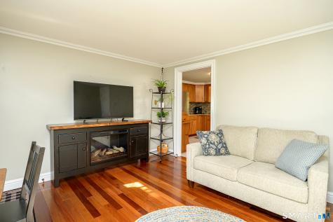 1629 Route 171 Woodstock CT 06282
