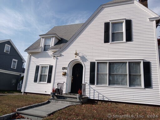 32 Wade Street Bridgeport CT 06604