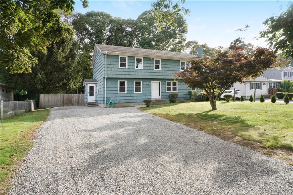 424 Roosevelt Drive Oxford CT 06478