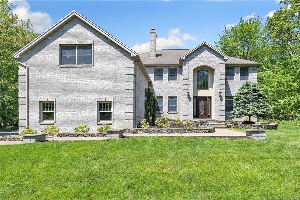 100 Crown View Drive Monroe CT 06468