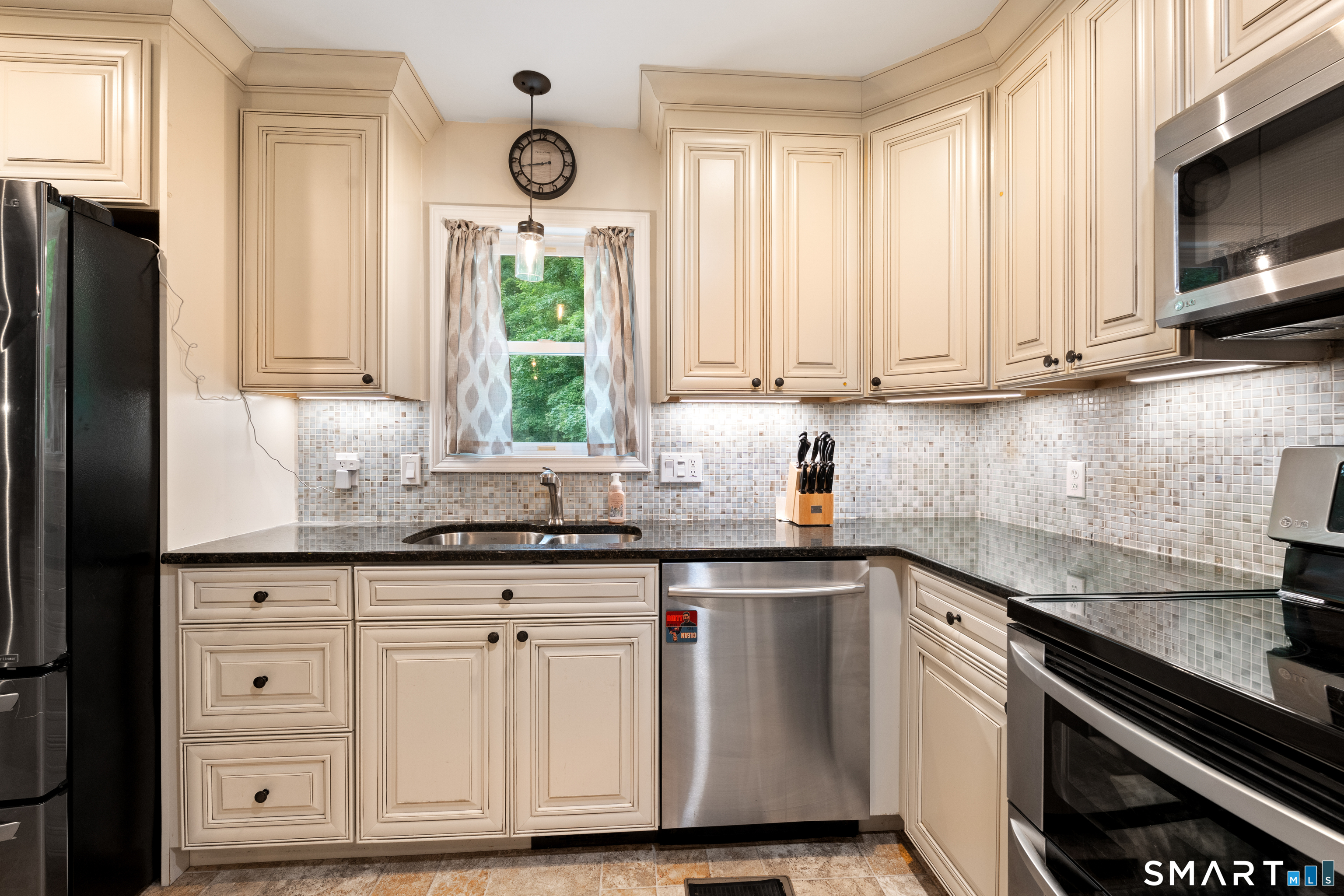25 Cook Road Tolland CT 06084
