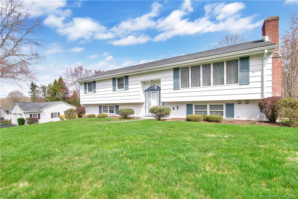 8 Dunellen Road Trumbull CT 06611