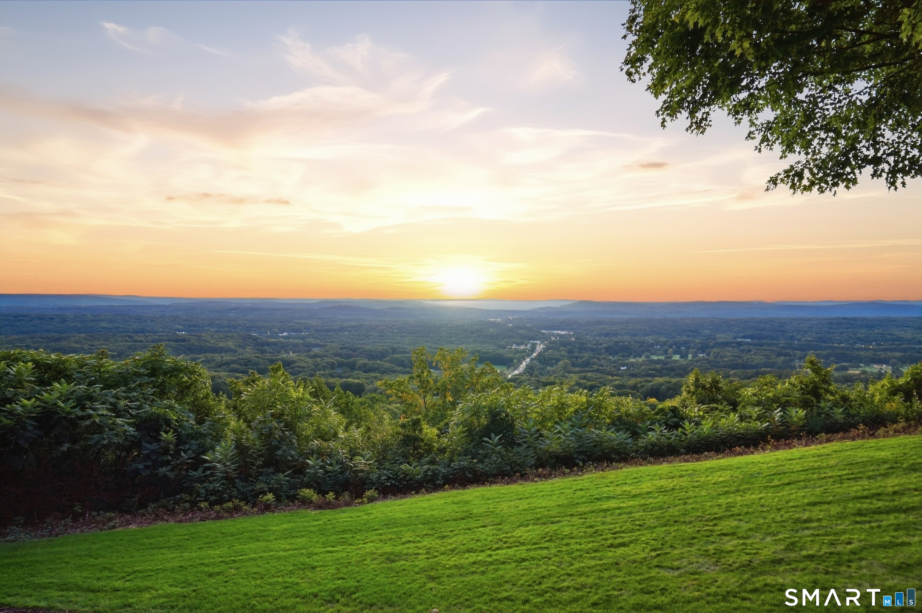 55 Montevideo Road Avon CT 06001