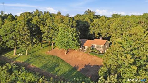 55 Montevideo Road Avon CT 06001