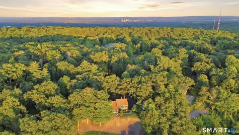 55 Montevideo Road Avon CT 06001