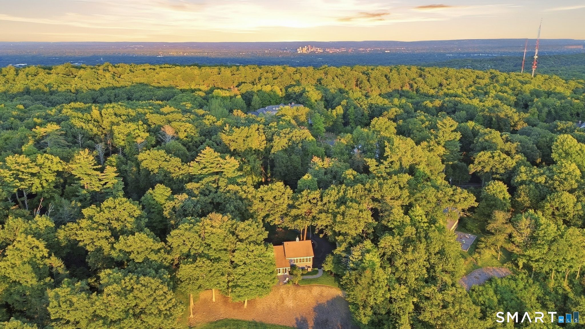 55 Montevideo Road Avon CT 06001