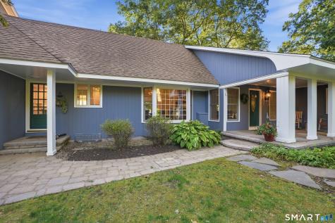 55 Montevideo Road Avon CT 06001