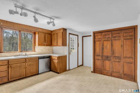 94 Quonnipaug Hill Road Guilford CT 06437