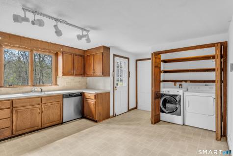 94 Quonnipaug Hill Road Guilford CT 06437