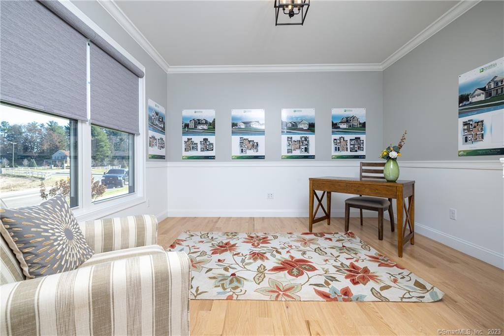 Oakwood Circle Plainville CT 06062