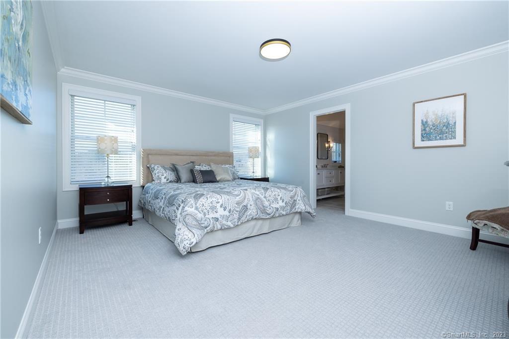 Oakwood Circle Plainville CT 06062