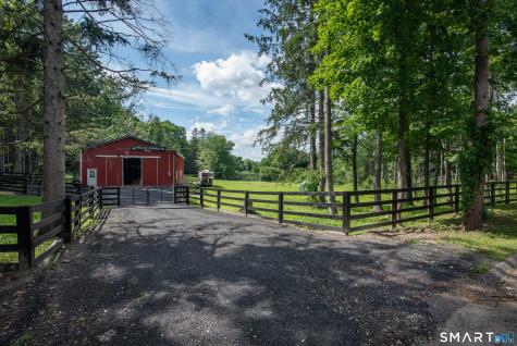 40 Seckar Road Willington CT 06279