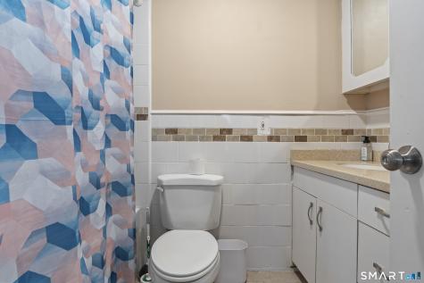 42 Westerleigh Road New Haven CT 06511