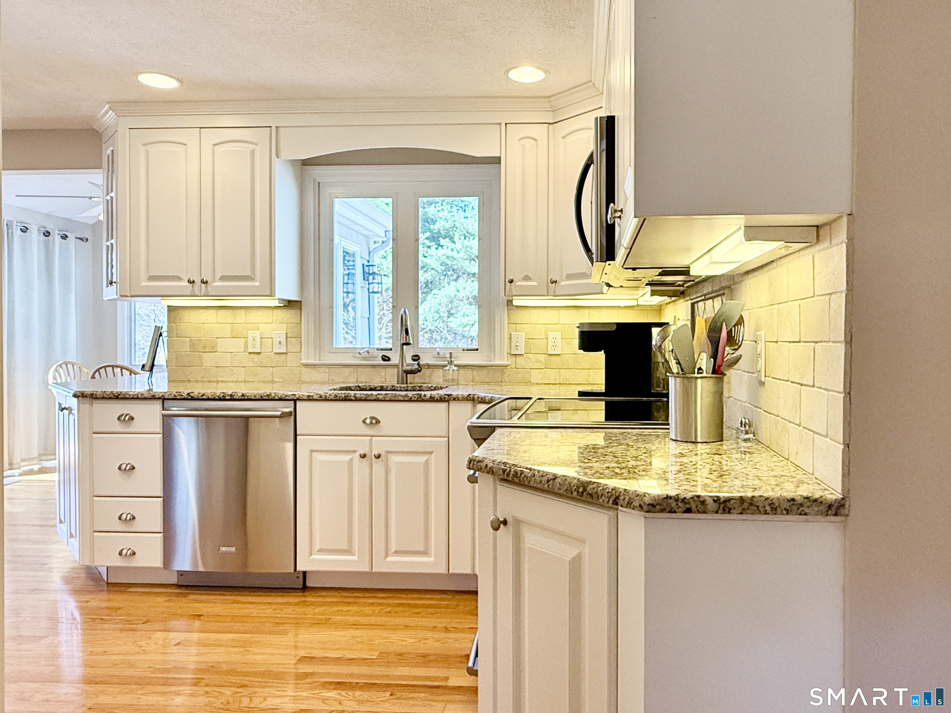 17 Sunnybrook Drive Avon CT 06001