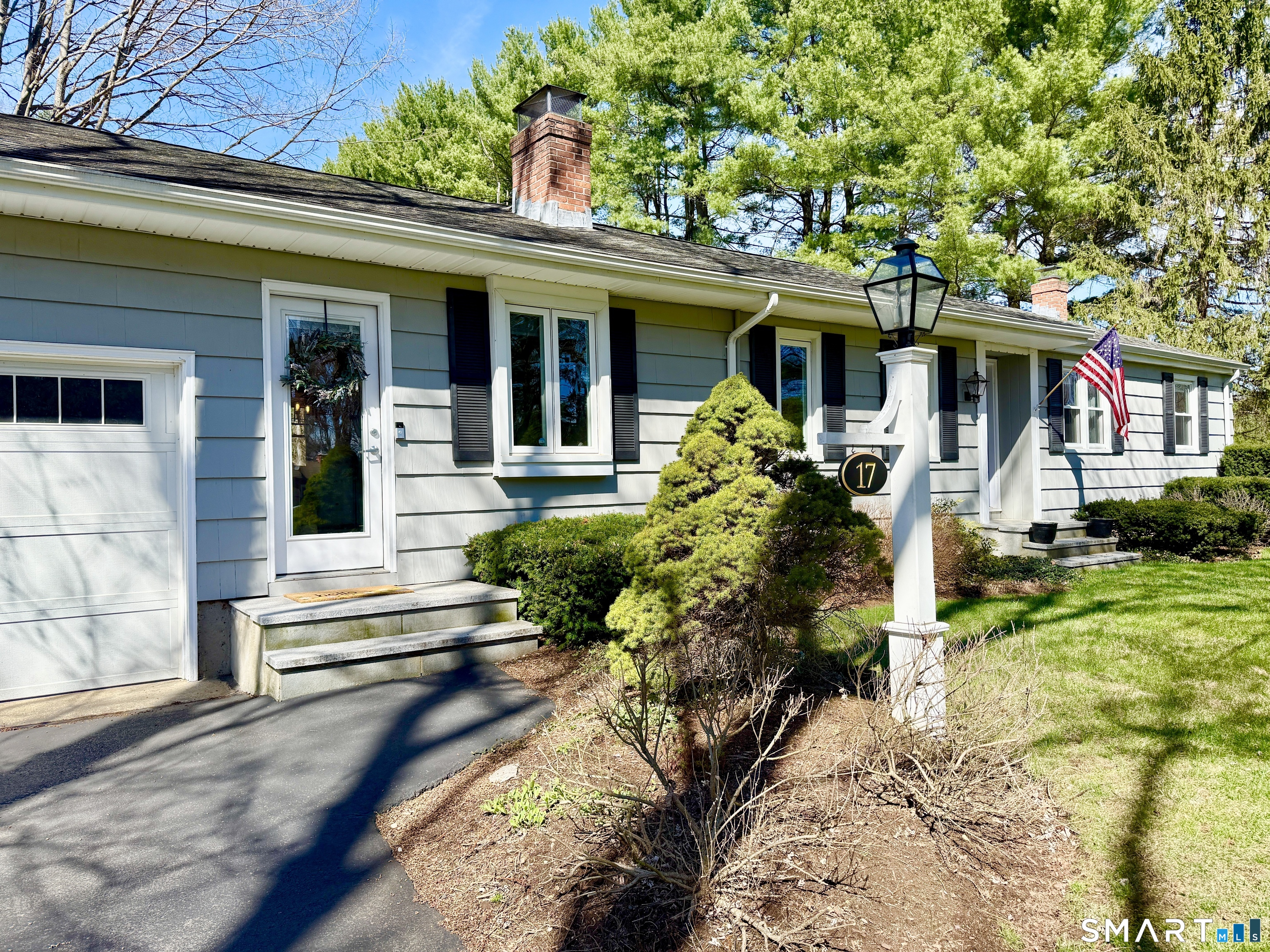 17 Sunnybrook Drive Avon CT 06001