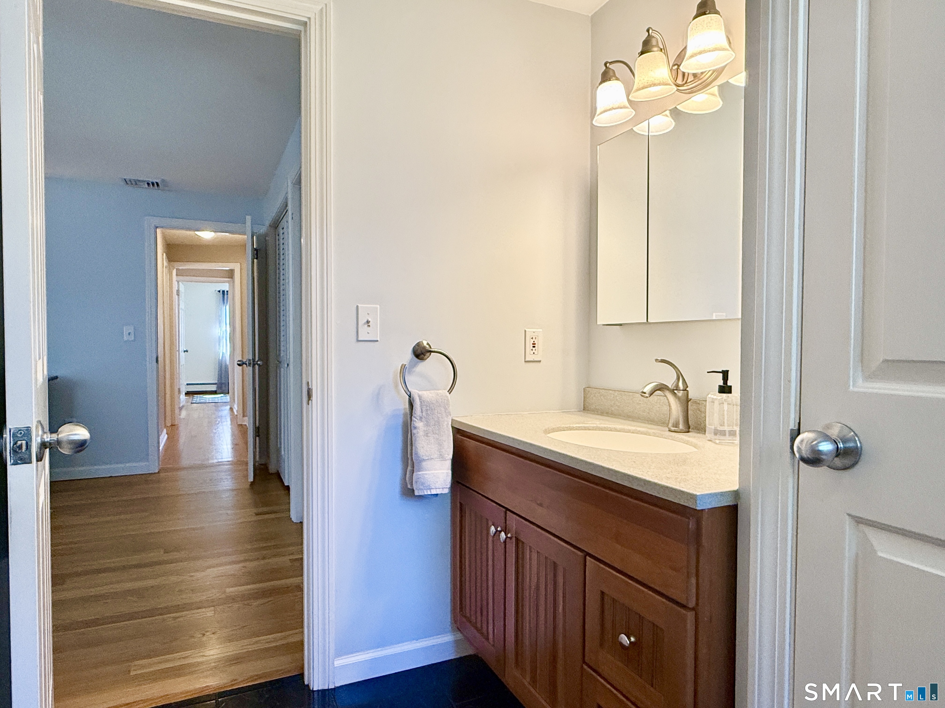 17 Sunnybrook Drive Avon CT 06001