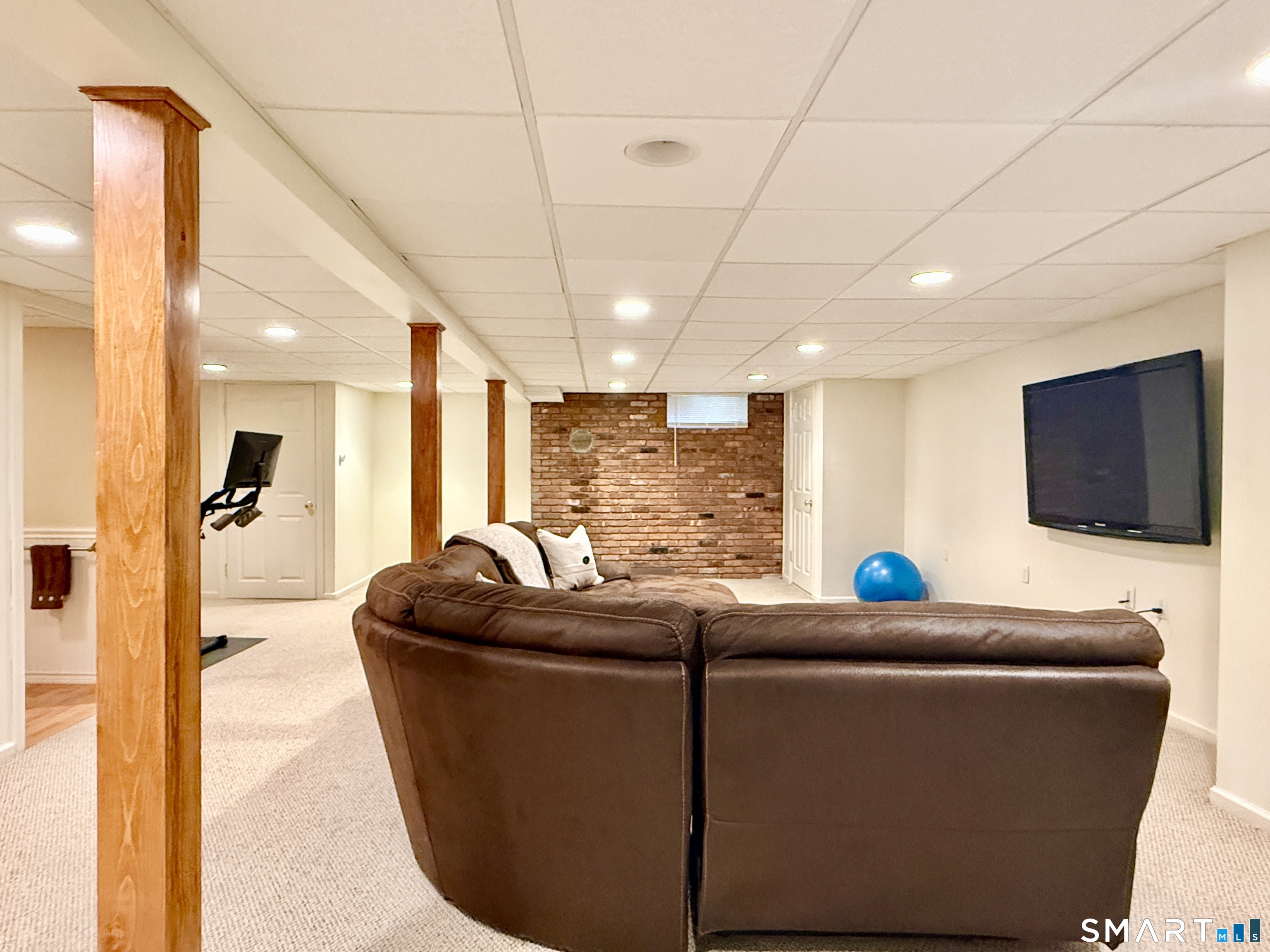 17 Sunnybrook Drive Avon CT 06001