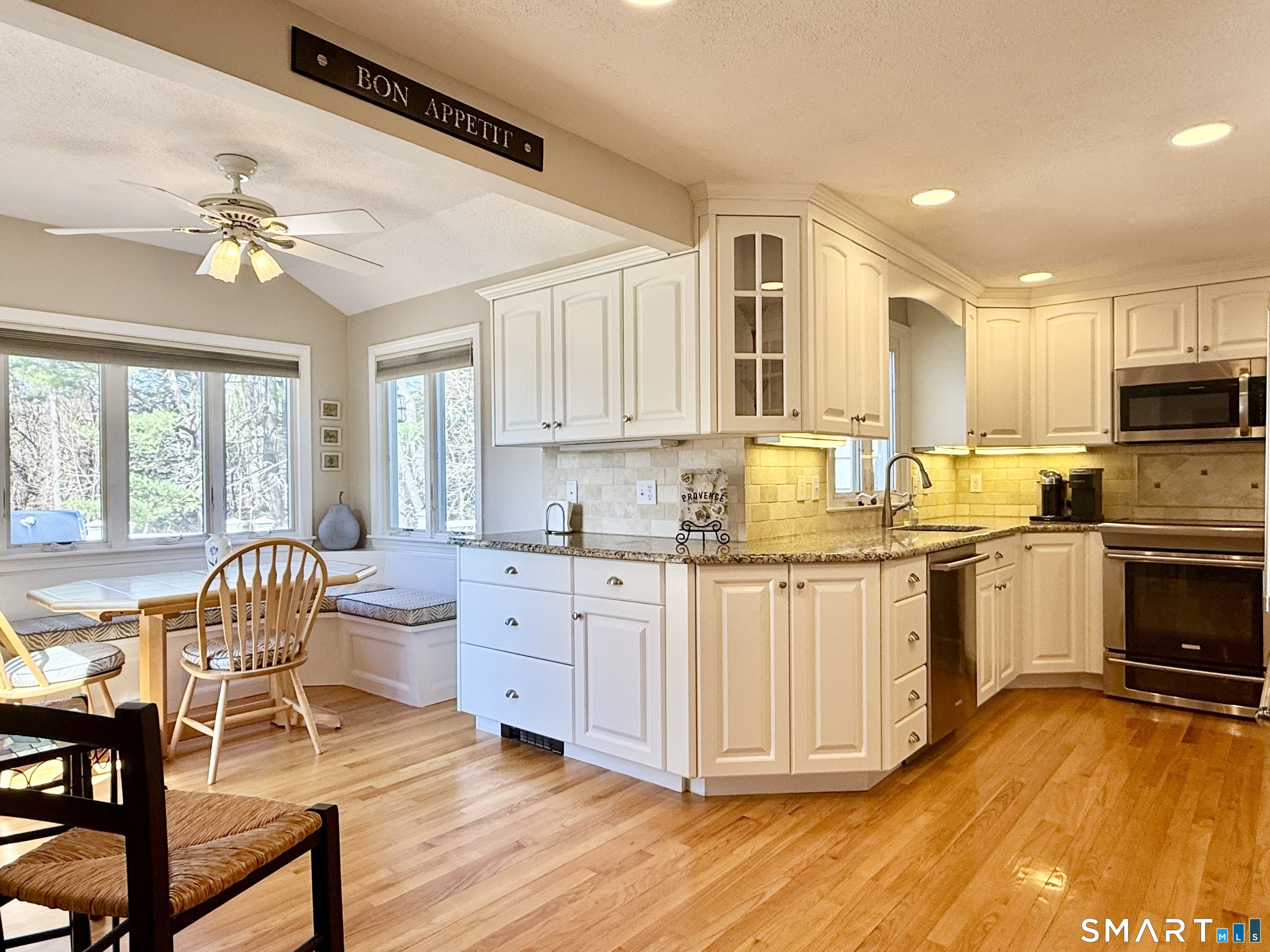 17 Sunnybrook Drive Avon CT 06001