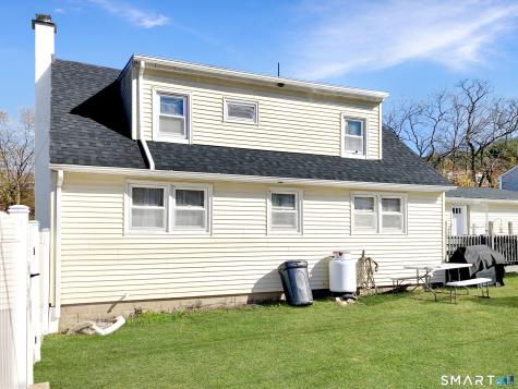 6 Schwartz Road Bozrah CT 06334