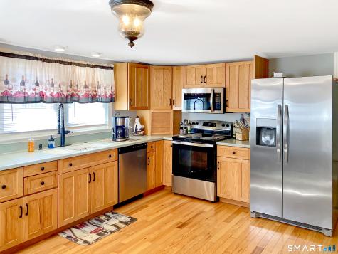 6 Schwartz Road Bozrah CT 06334