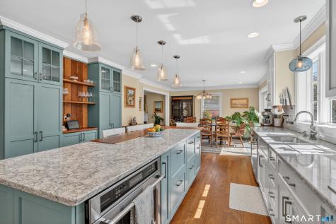 13 Westwood Drive Waterford CT 06385