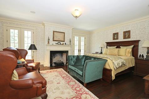 27 Country Club Road Ridgefield CT 06877