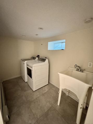 39 Bassett Street Ansonia CT 06401