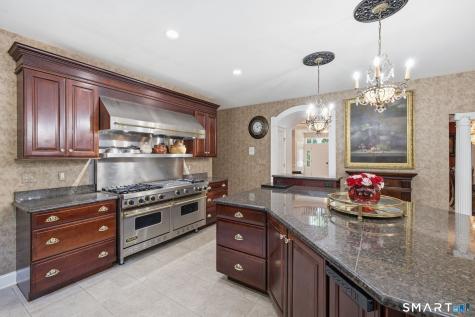 152 Williamsburg Drive Southington CT 06489
