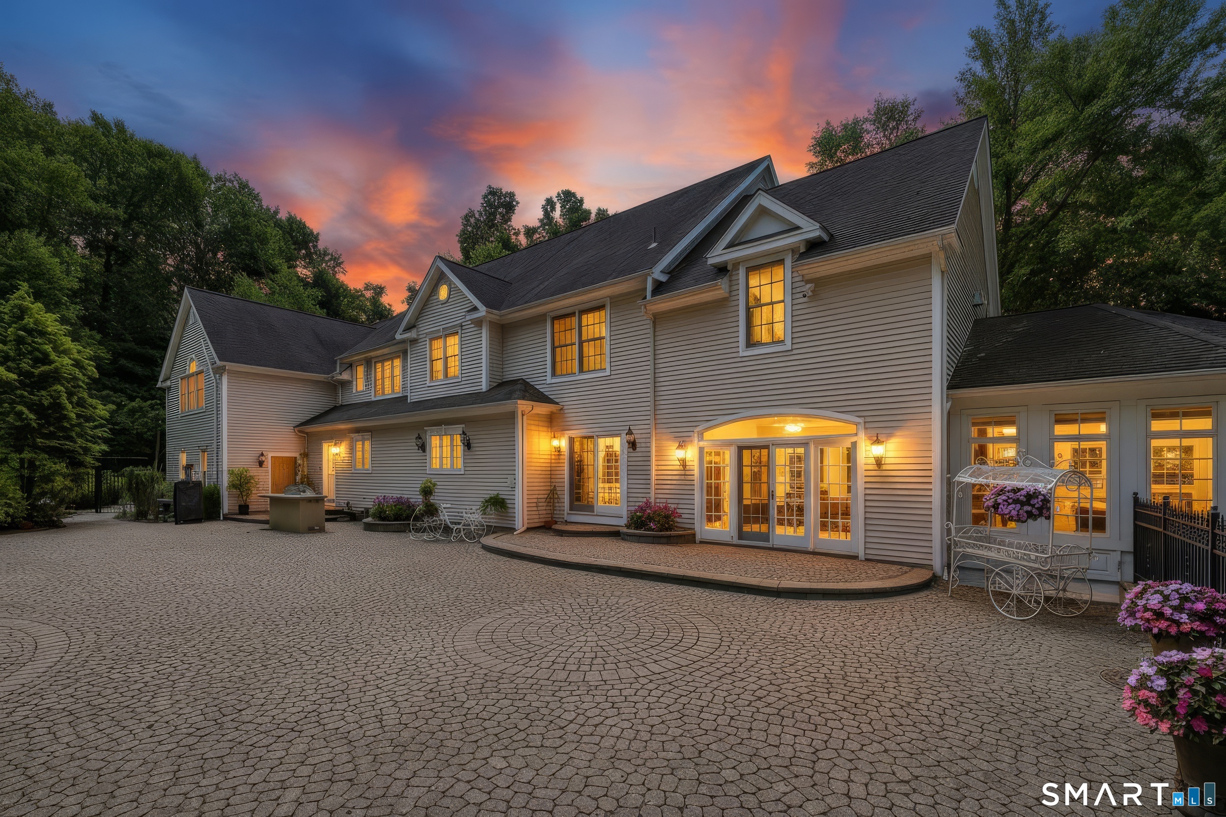 152 Williamsburg Drive Southington CT 06489